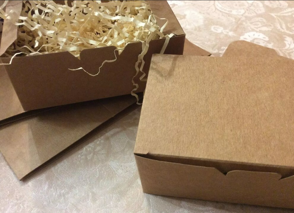 коробка из крафт картона для подарков